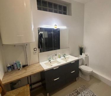 Villemomble Apartment | Jacuzzi House - 1-Bed & Parking - Villemomble, Paris