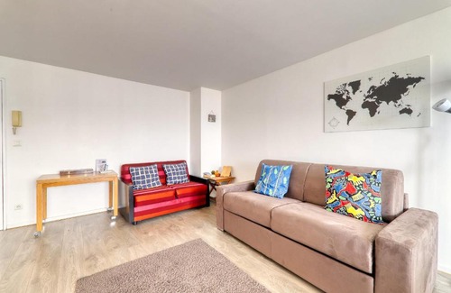 Magny-le-Hongre Apartment | Jardins de Magny I