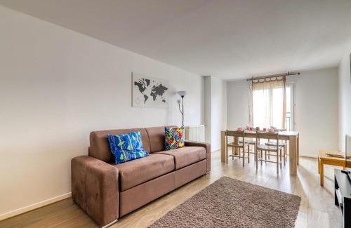 Magny-le-Hongre Apartment | Jardins de Magny I