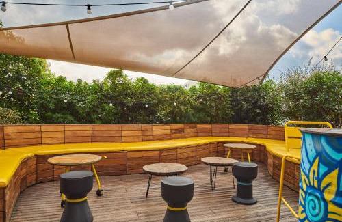 Charonne Hostel | JO&JOE Paris - Nation