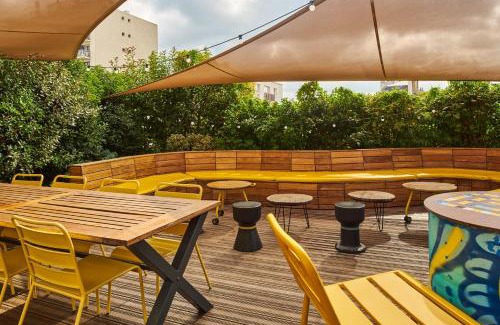 Charonne Hostel | JO&JOE Paris - Nation