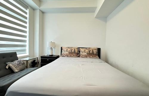 Brampton Apartment | Keppel Circle Residence