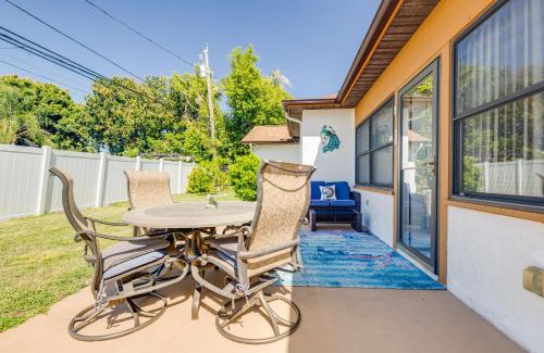 Clearwater House | King size bed, private bathroom, flat TV