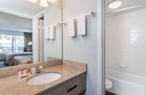 Plant City Hotel | Knights Inn - Plant City