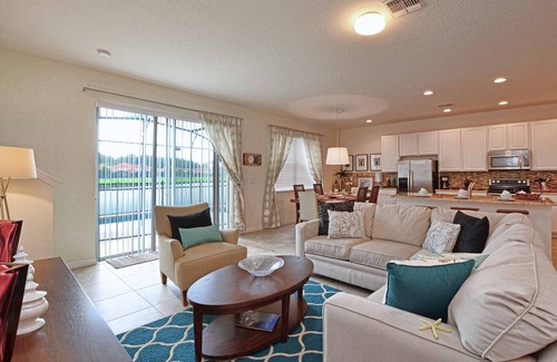 Bellavida House | Lake View - with Private Pool Home Disney Area