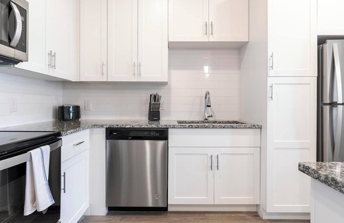 Southeast Orlando Apartment | Landing | Modern 1BD, Pool, Clubhouse