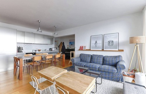 Flandres Apartment | Large apartment in the center of Paris. Ideal for families (10 people!)
