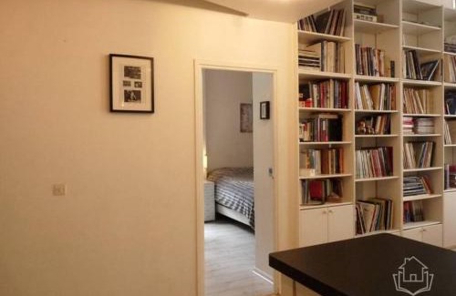 Saint-Vincent-de-Paul Apartment | Loft très calme centre de Paris
