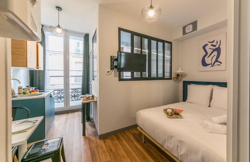 Palais-Royal Apartment | Louvre - Richelieu: cosy flat for 4