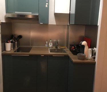 Paris City Center Apartment | Louvre Studio