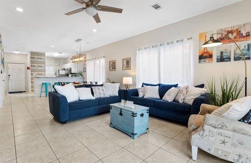 Miramar Beach House | Lovely Beach House with a large Playroom steps to Pool and 5 mins walk to Beach