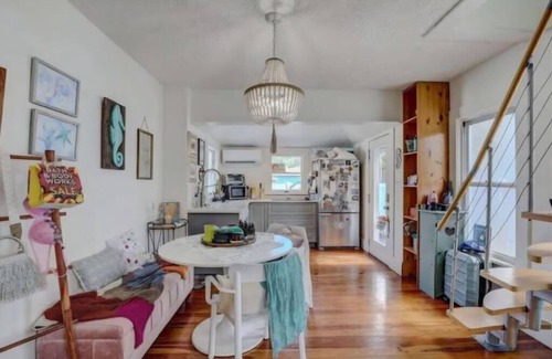 Historic Old Northeast House | Luxurious Downtown Pool Retreat - St. Petersburg - Pets Welcome