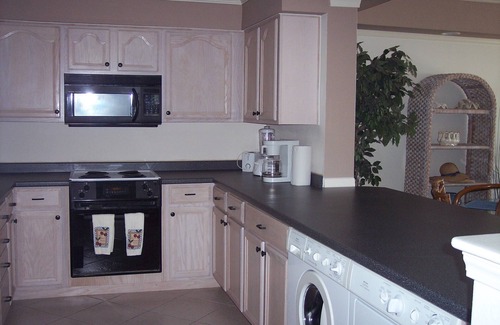 Holiday Isle Condo | Luxury apartment directly on the water