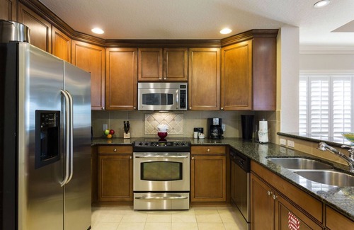 Reunion Condo | Luxury Condo | Elegant Decor Near Disney!