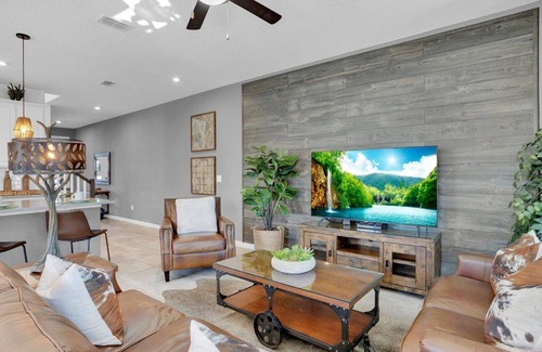 Bay Lake House | Luxury Contemporary Style Townhome on Solara Resort, Orlando Townhome 6279