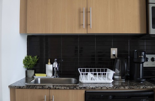 Central Waterfront Condo | Luxury Oasis In Downtown Toronto next to CN Tower/Scotiabank Arena