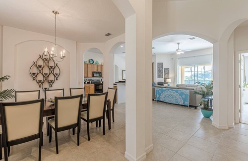 Watersong House | Luxury Resort Pool Home, 2 Master Suites, Great Views & Games Room. Disney 10 Miles