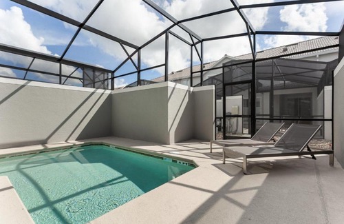 Kissimmee House | Luxury Resort Vacation Townhouses and Condos
