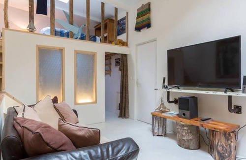Clichy Apartment | Maison North West Paris