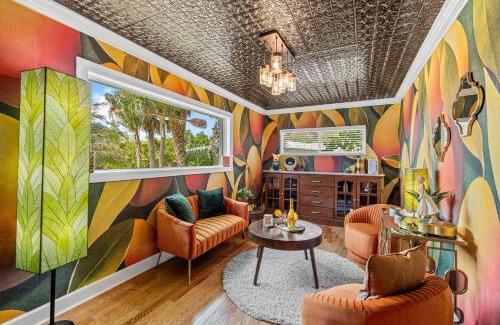 Tropic House | Mango Shores