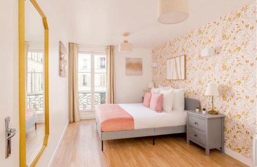 8th Arrondissement Apartment | Merveil Family Suite - Champs Elysees - Roosevelt