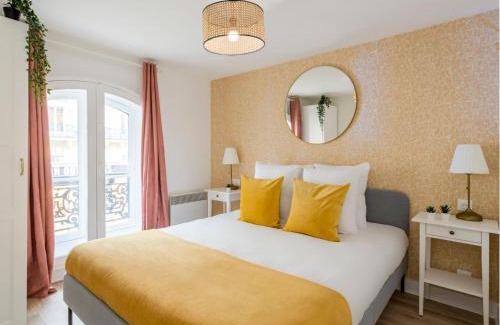Paris City Center Apartment | Merveil - Family Suite - Louvre - Rivoli