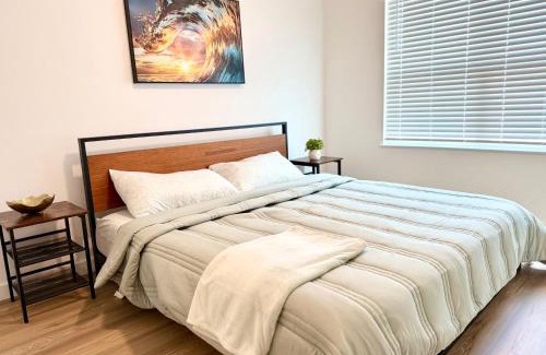 West Kissimmee Apartment | Modern 2 bd Disney World parking