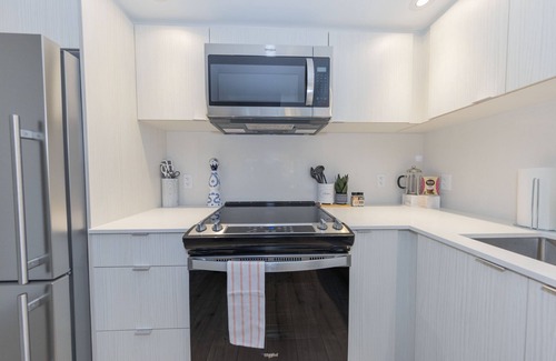 Etobicoke Condo | Modern 2BR + Parking + Gym, Etobicoke West Mall