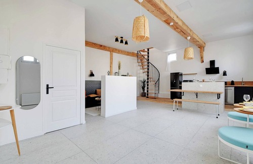 Les Puces de Saint-Ouen Apartment | Modern Loft - 2BR/4P- Saint-Ouen-sur-Seine