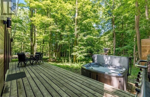 Oro-Medonte Ski Chalet | Moonstone Chalet: Your perfect city escape! With Hot tub