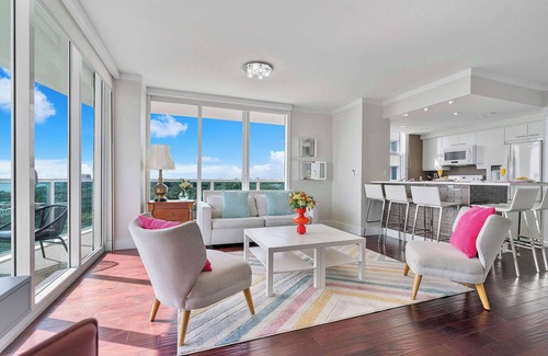 Coconut Grove Apartment | MVR-The Ultimate Miami Escape w-Skyline Views