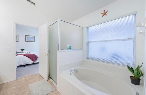 Windsor Palms House | Near Disney Vacation Private Room in shared Villa