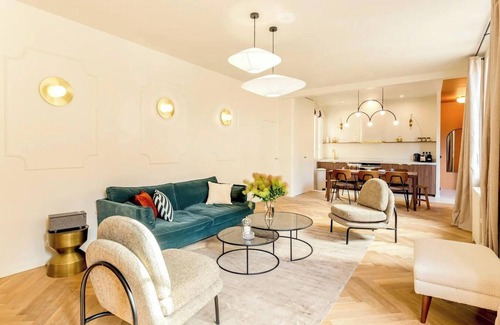 Vivienne Apartment | NEAR TO PARISIAN LANDMARKS,@LES HALLES, PALAIS-ROYAL, OPÉRA GARNIER & LOUVRE