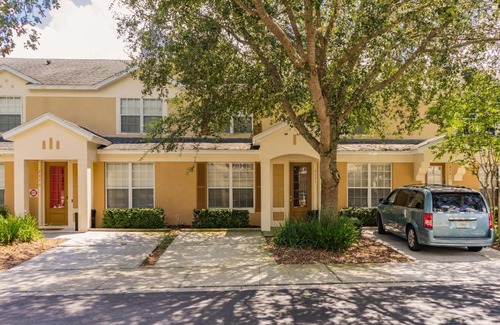 Windsor Hills Apartment | Neil's Windsor Hills Townhouse