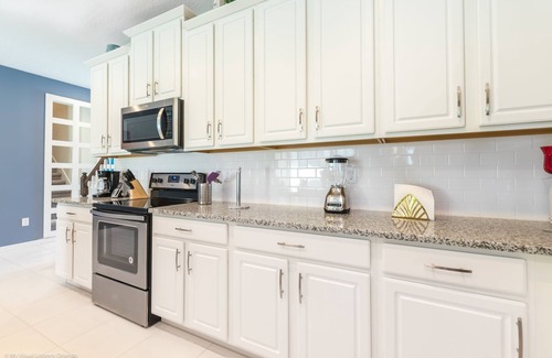 Bay Lake House | New Listing! Solara Resort, 8mi to Disney & 15mi to Universal - FS261026