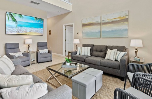 Sunset Lakes Villa | NEW Stunning Lakeview/Gated/Just a few miles to Disney