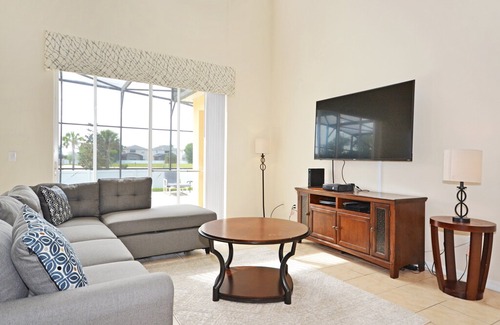 Seasons Villa | Newly updated 6 bedroom pool home in Kissimmee - Spa and games room