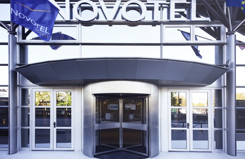 Quartier du Petit-Montrouge Hotel | Novotel Paris 14 Porte d'Orléans