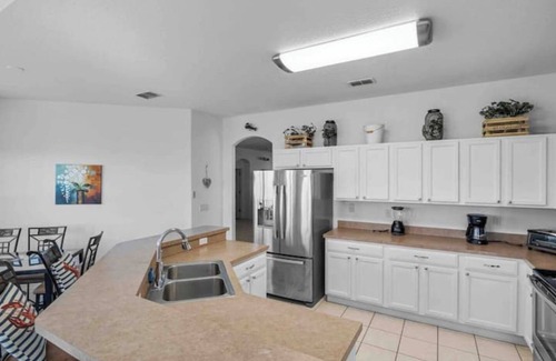 Tuscan Ridge House | Orlando Oasis Family Paradise 5BR, Pool/Spa,2 Masters Near Disney & Universal
