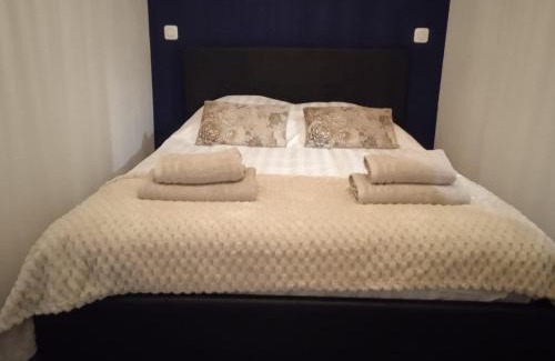 Strasbourg -Saint-Denis Apartment | Paris Center, 1BR-4P, Sentier