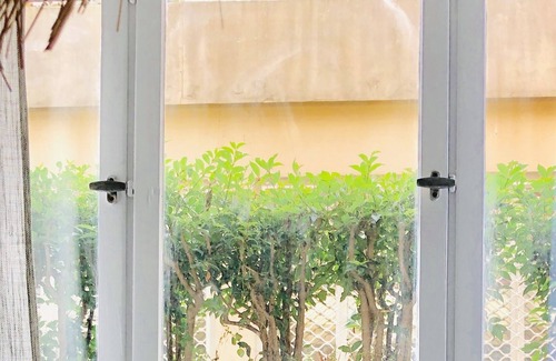 20th Arrondissement Apartment | Paris Centre Mairie du XXe Metro Gambetta