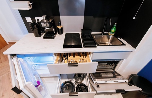 Issy-les-Moulineaux Apartment | Paris Porte de Versailles -Metro