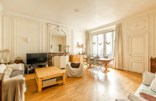 Ternes Apartment | Parisian Charm by Pereire, by Veeve