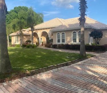 Wesley Chapel House | Peaceful Lakefront Home