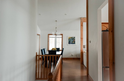 The Blue Mountains Cottage | Peak to Shore - Waterfront Cottage Located in Thornbury ON