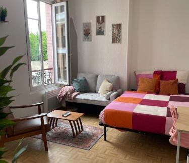 Saint-Ouen Apartment | Petit cocon au nord de Paris