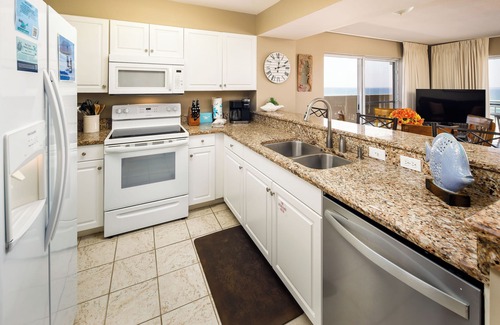 Fort Walton Beach Condo | PI 401: Sun, Surf, and Sand - *Wrap-Around Balcony*- Corner Condo, Golf &More