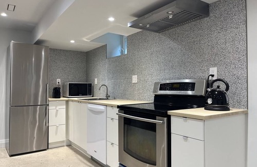 Beaconsfield Village Resort | Private room ∙ 4 guests