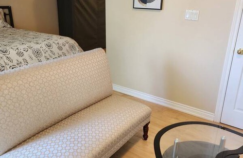 Ancaster Resort | Private room ∙ 1 guest