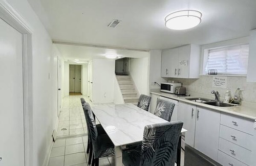Downsview Resort | Private room ∙ 2 guests